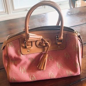 Dooney & Bourke Handbag